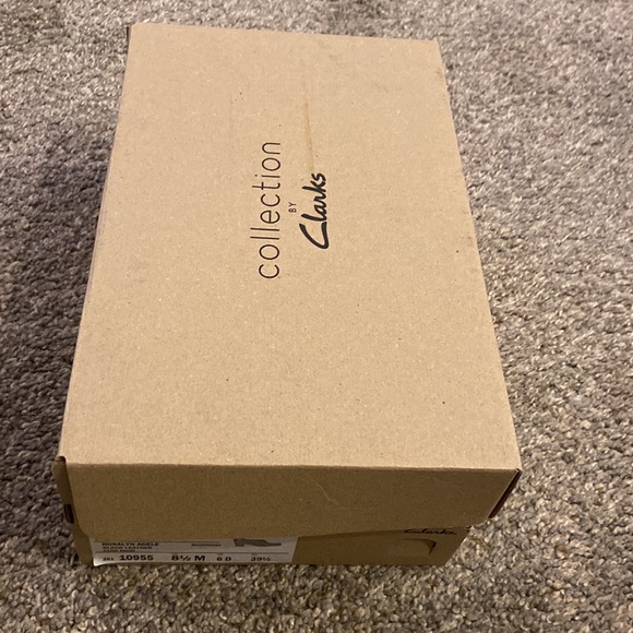 Clark shoes comfortable size 8.5 - Picture 4 of 4